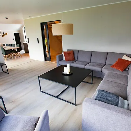 The Bath House On The In Peaceful And Idyllic Villa Luster