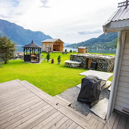 The Bath House On The In Peaceful And Idyllic Villa Luster